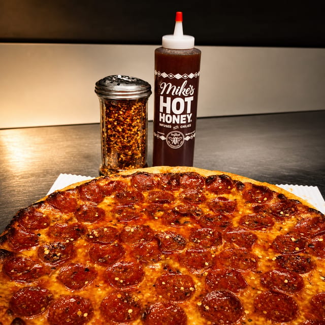 15" Sweet Heat Pizza.