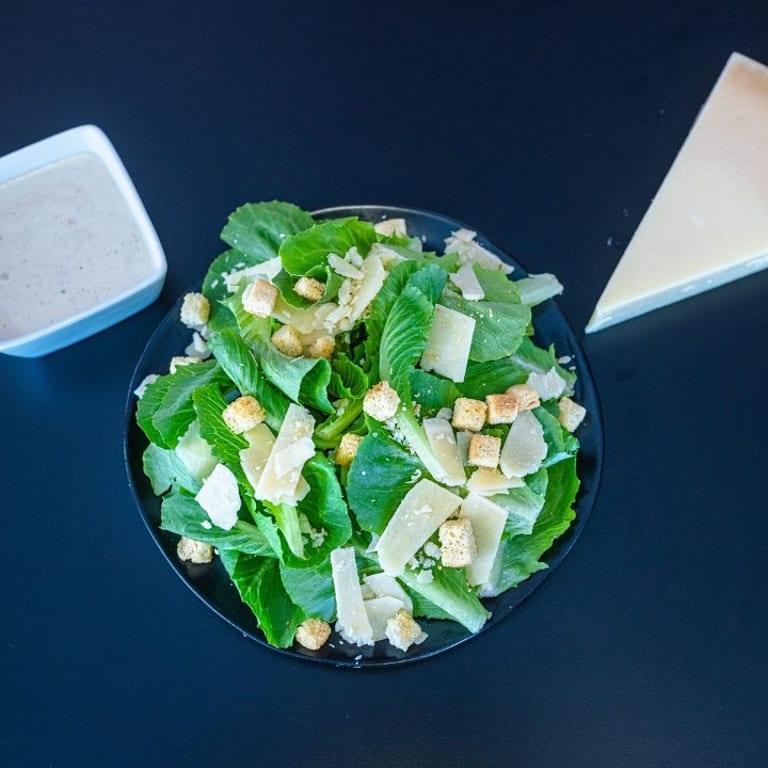 Fresh Caesar Salad: A Classic Italian Favorite